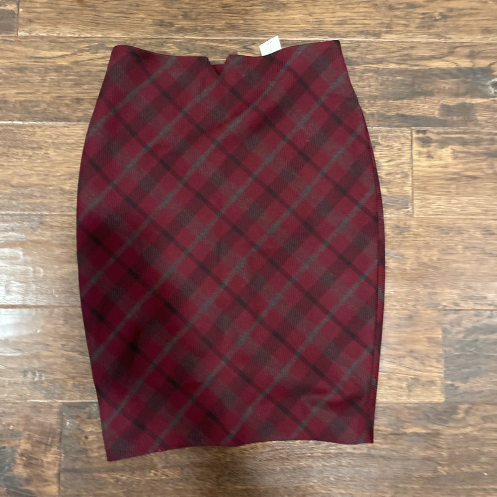 Express Burgundy Color Dress, Size US 00 BRAND NEW